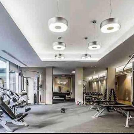 Beautiful Unit In Heart Of Downtown Toronto Exterior foto